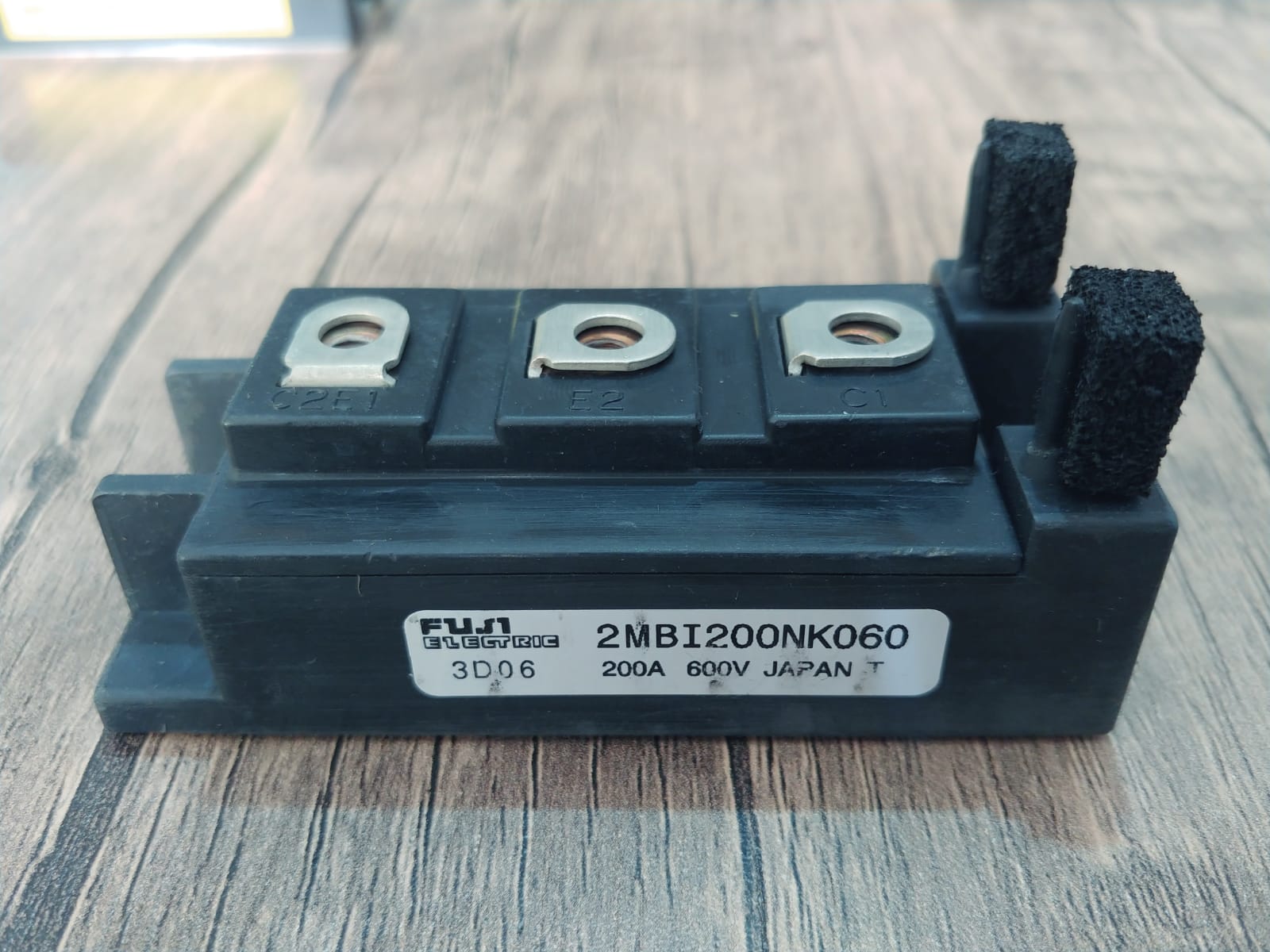 2MBI200NK-060    