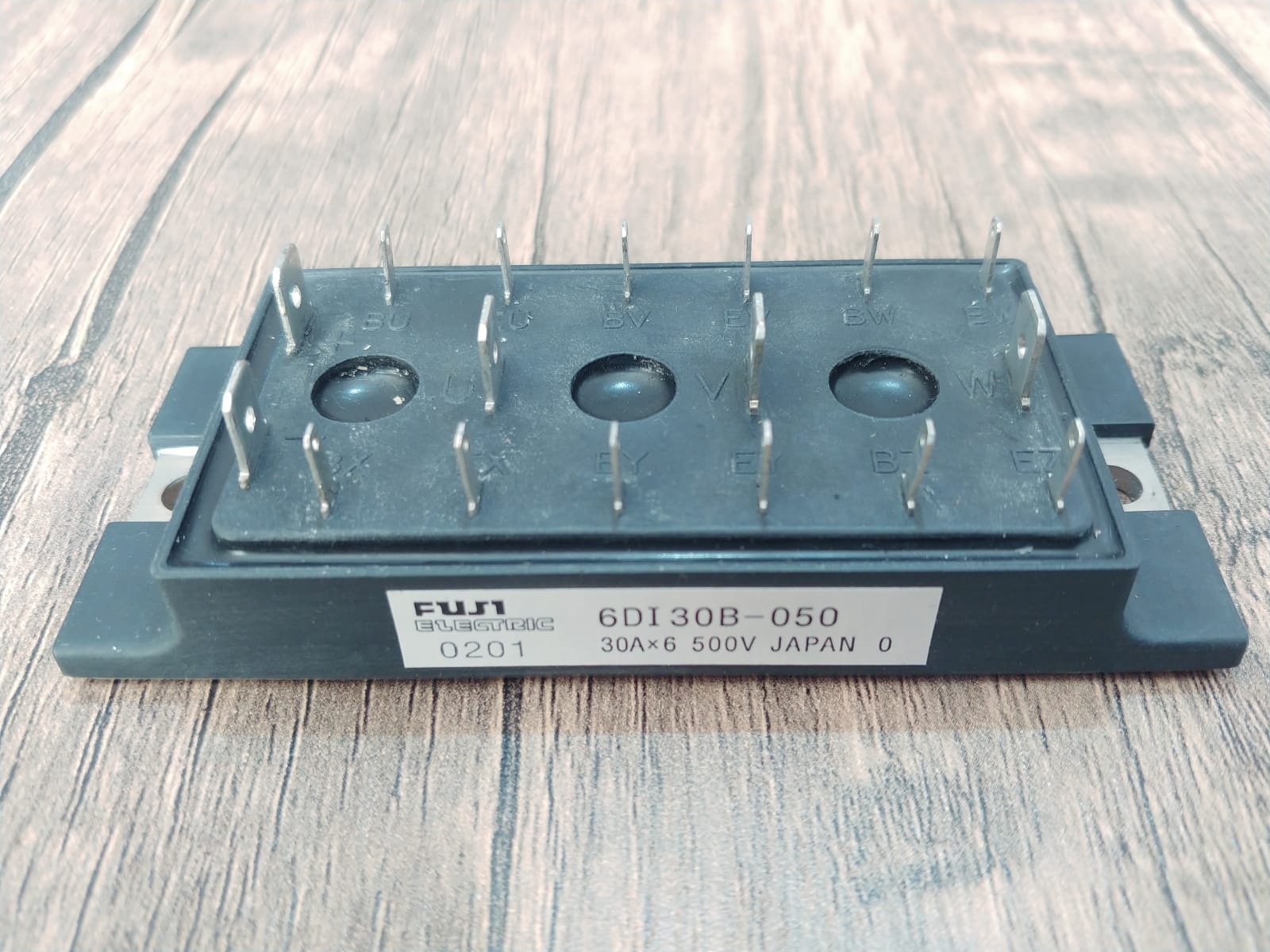 6DI30B-050           