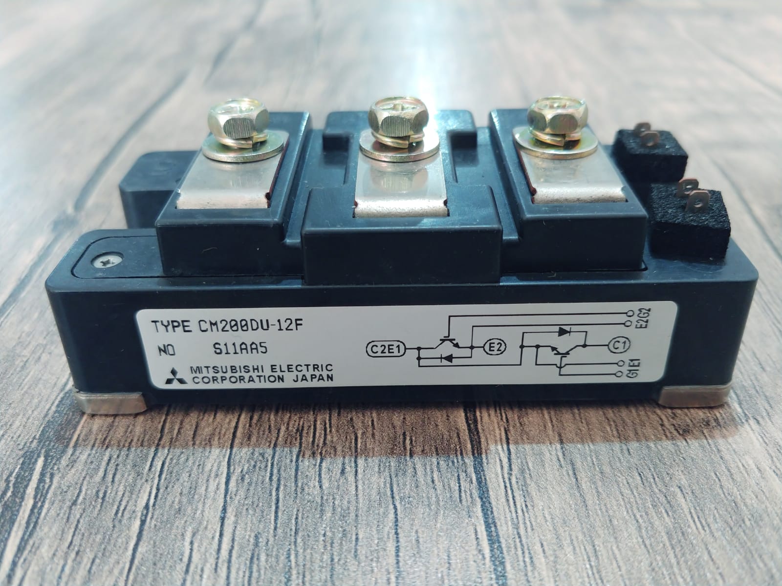 CM200DU-12F