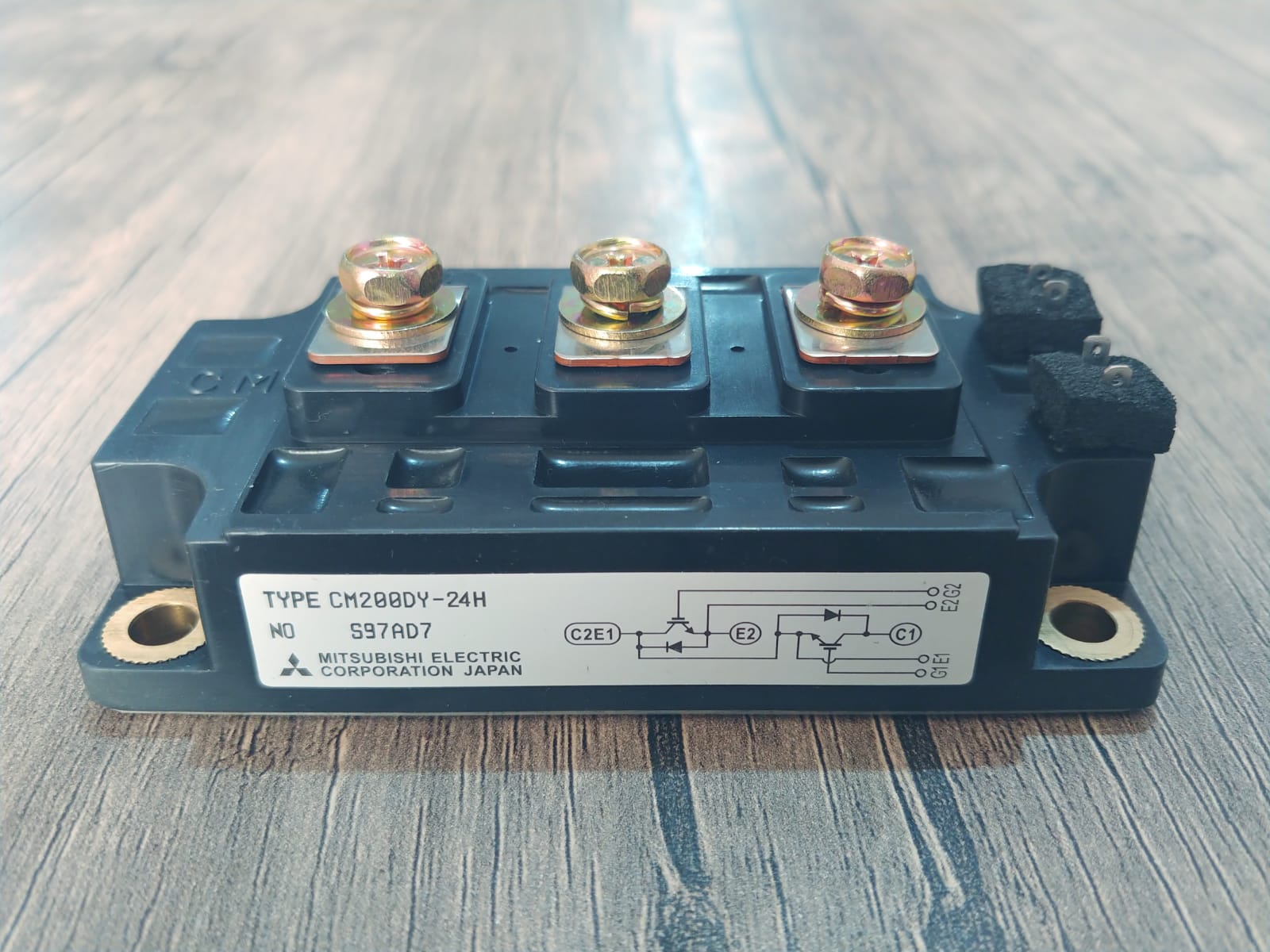 CM200DY-24H