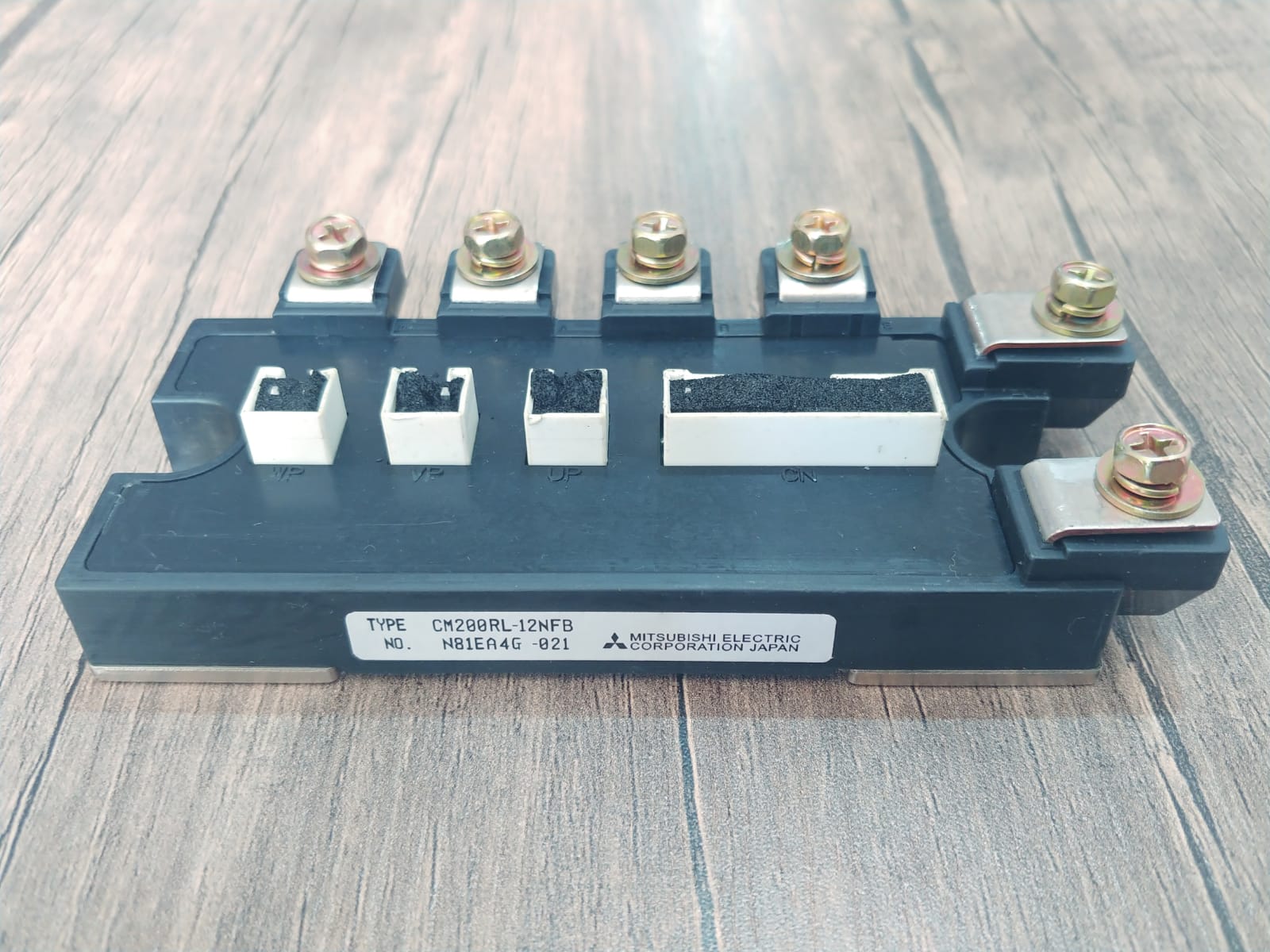 CM200RL-12NFB