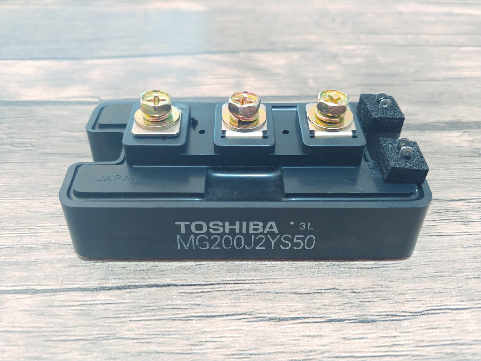 MG200J2YS50