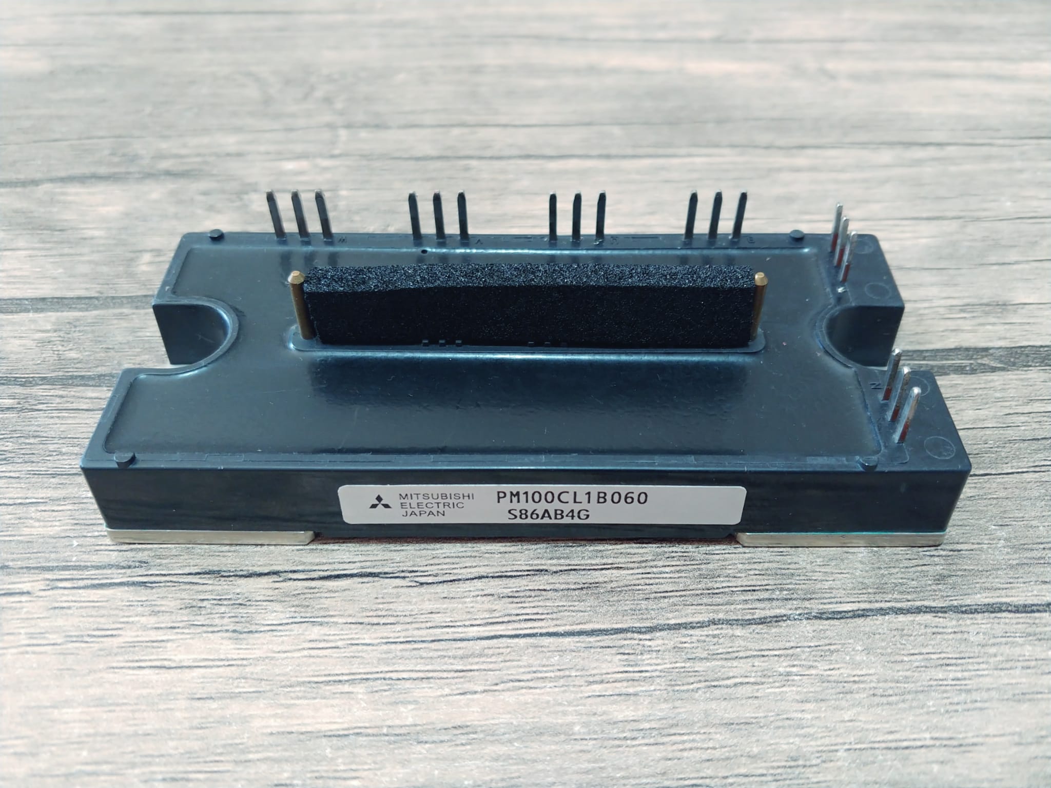 PM100CL1B060