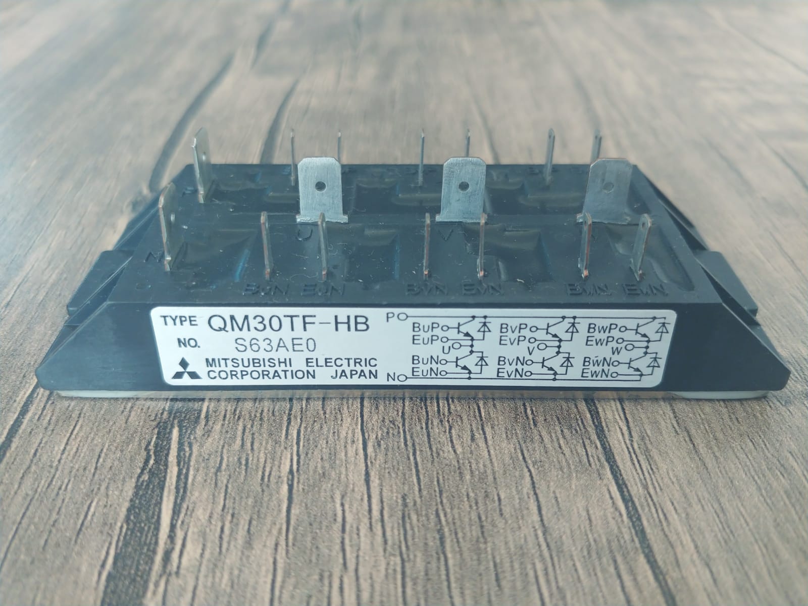 QM30TF-HB