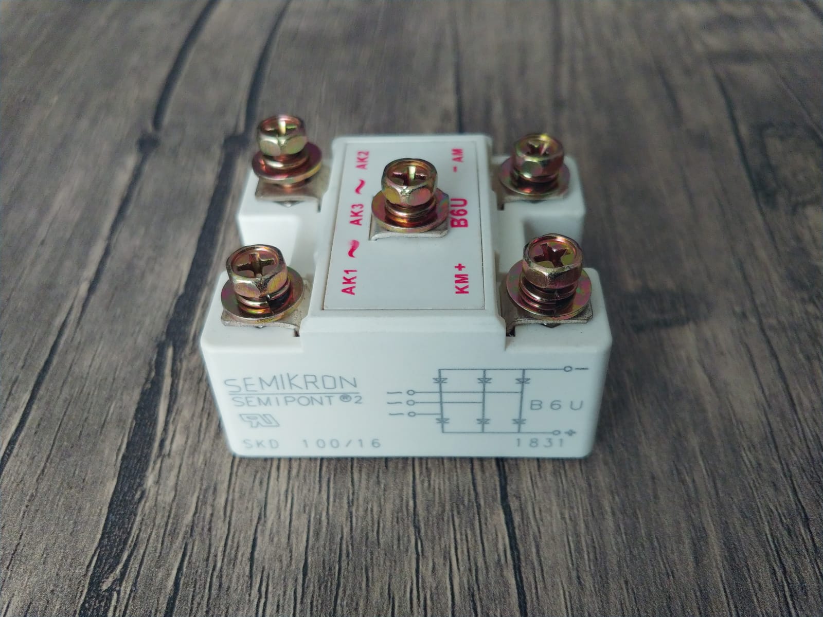 SKD100-16E