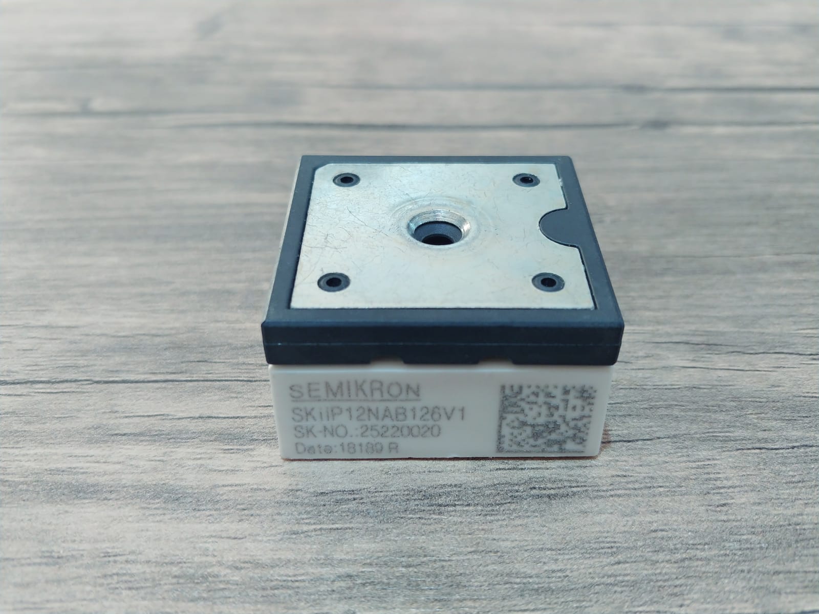 SKIIP12NAB126V1