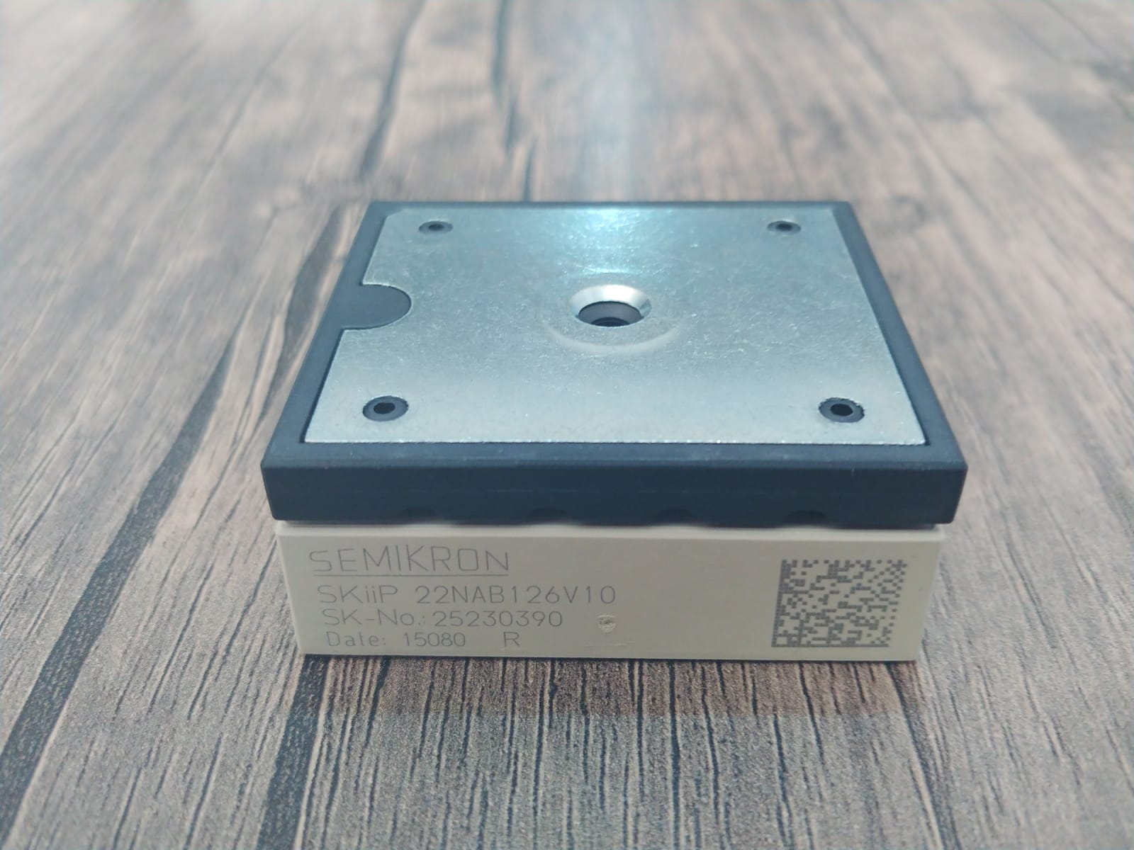 SKIIP22NAB126V10