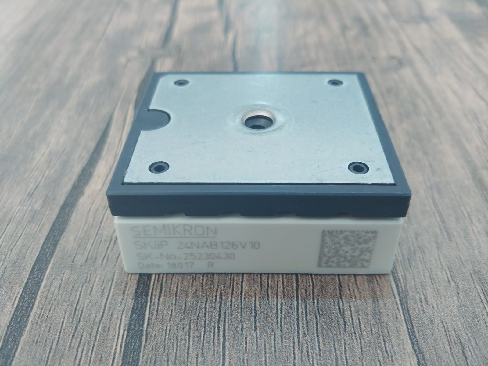 SKIIP24NAB126V10