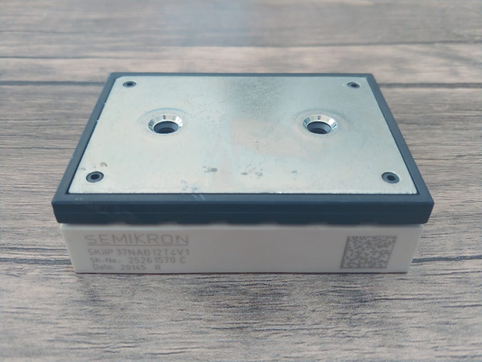 SKIIP37NAB12T4V1