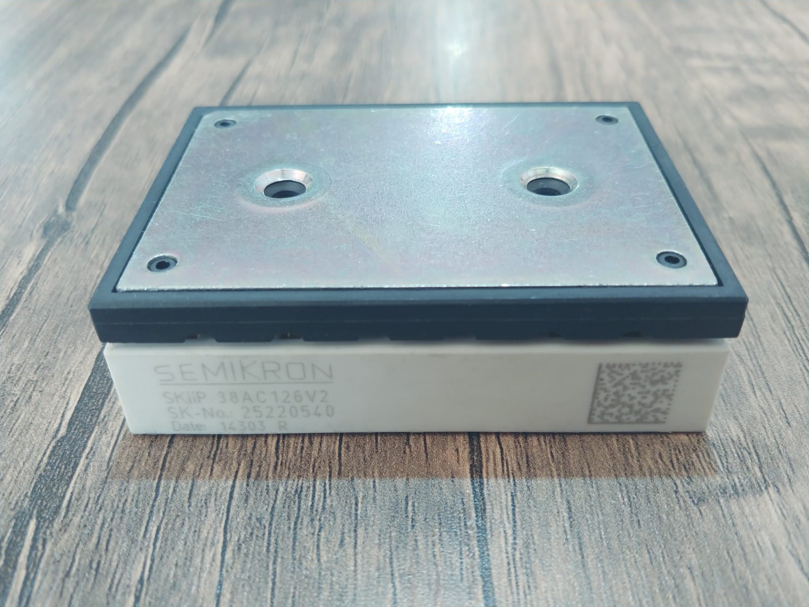 SKIIP38AC126V2