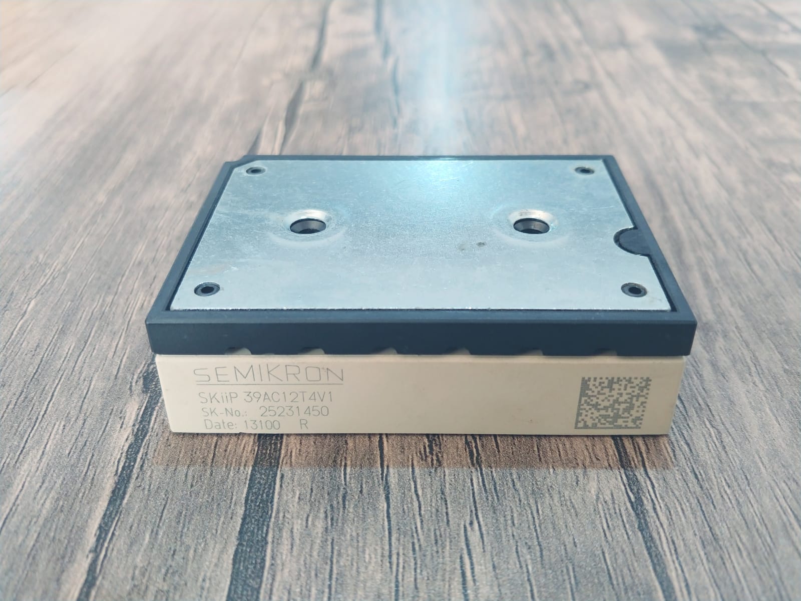 SKIIP39AC12T4V1