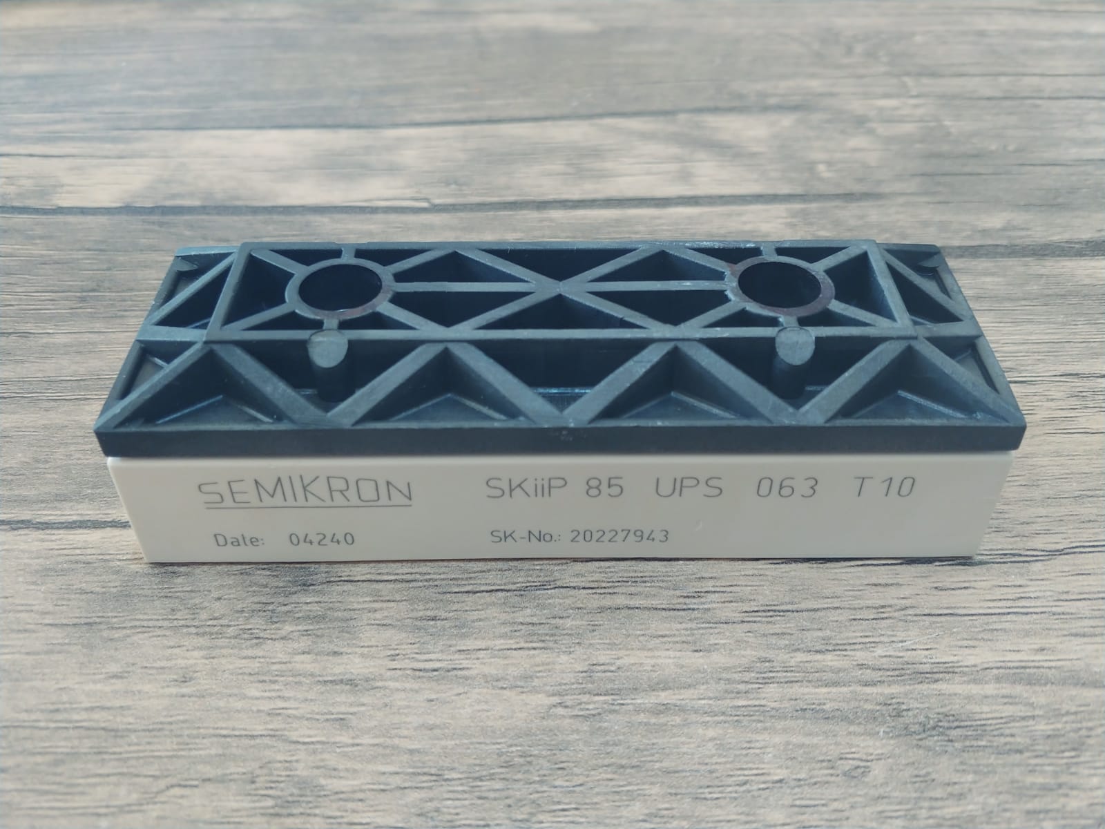 SKIIP85UPS063T10