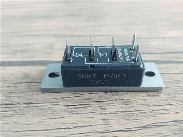 SKKT15-16E