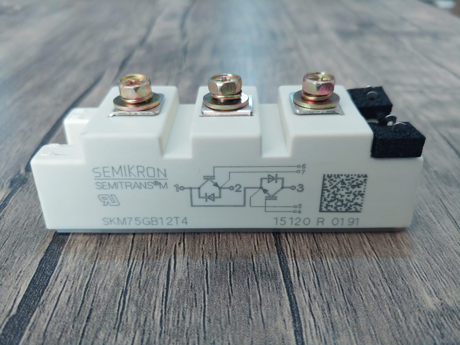 SKM75GB12T4