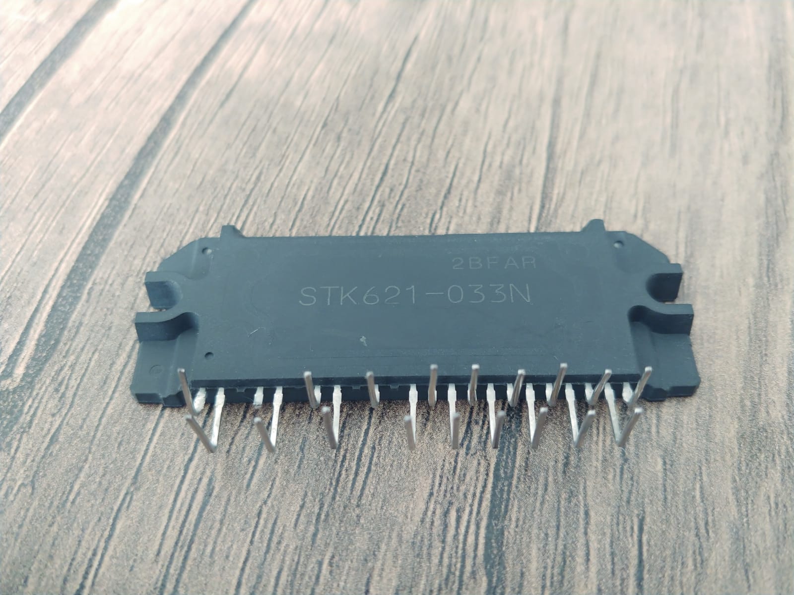 STK621-033N