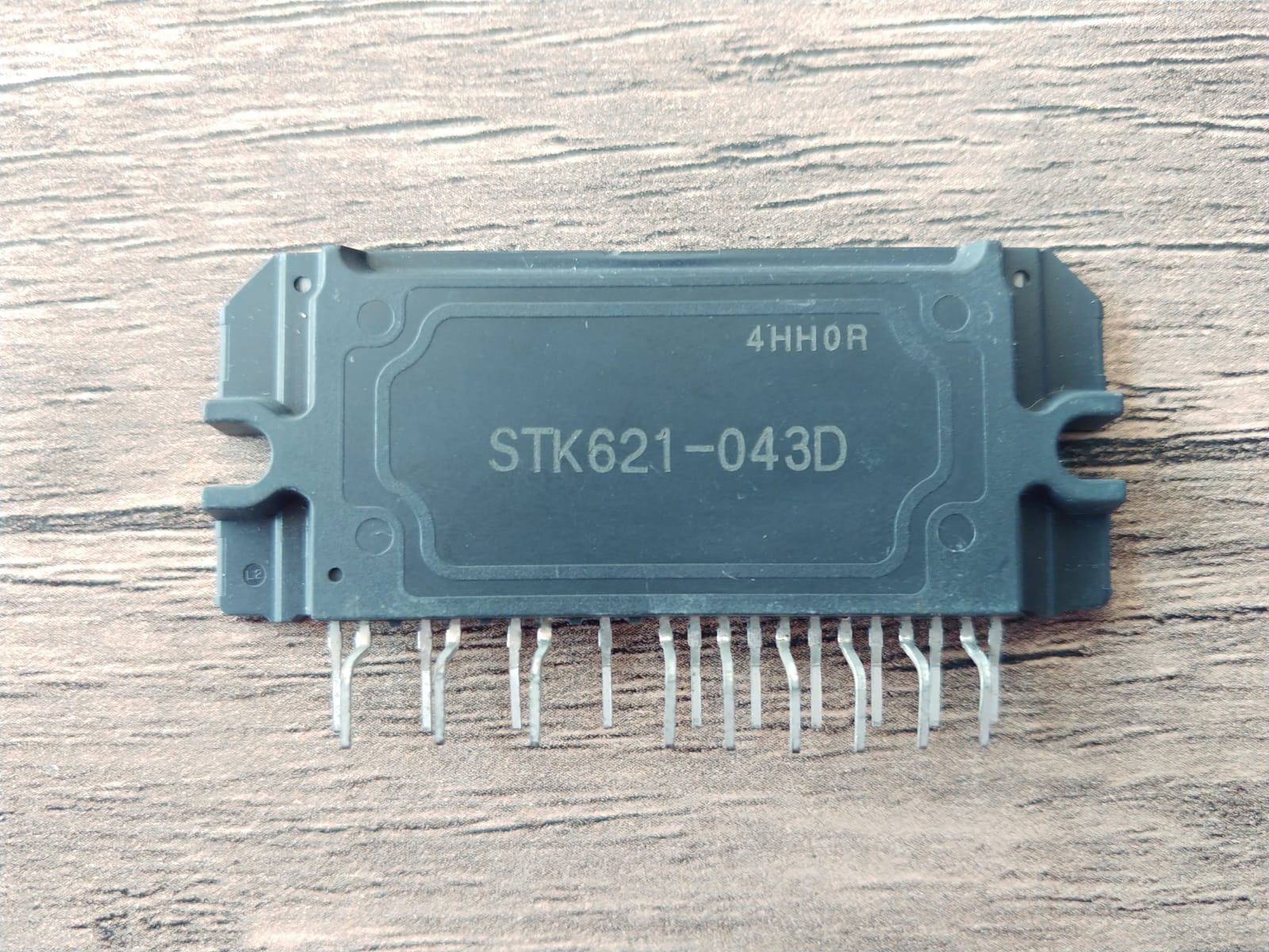 STK621-043D