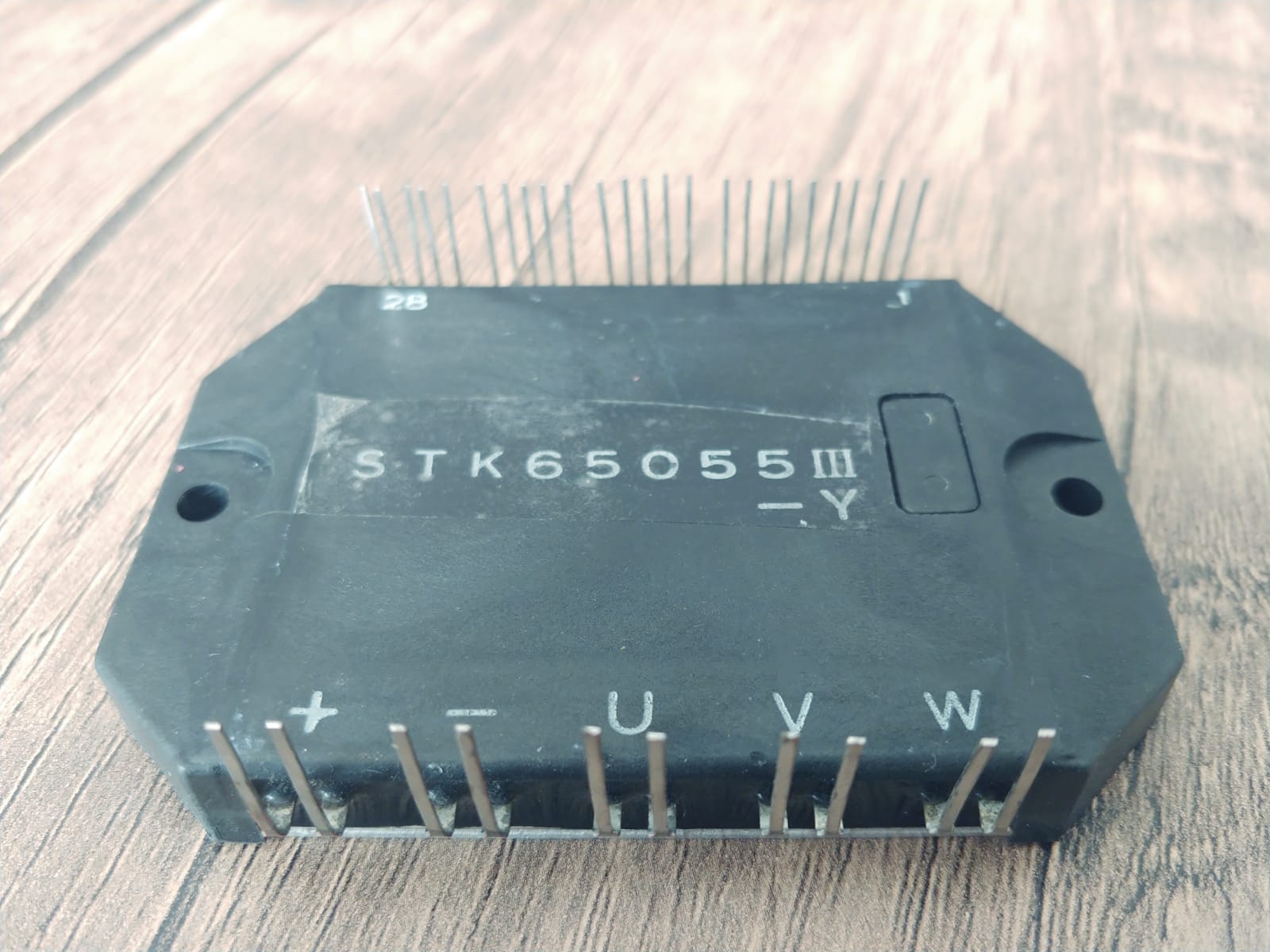STK65055III-Y
