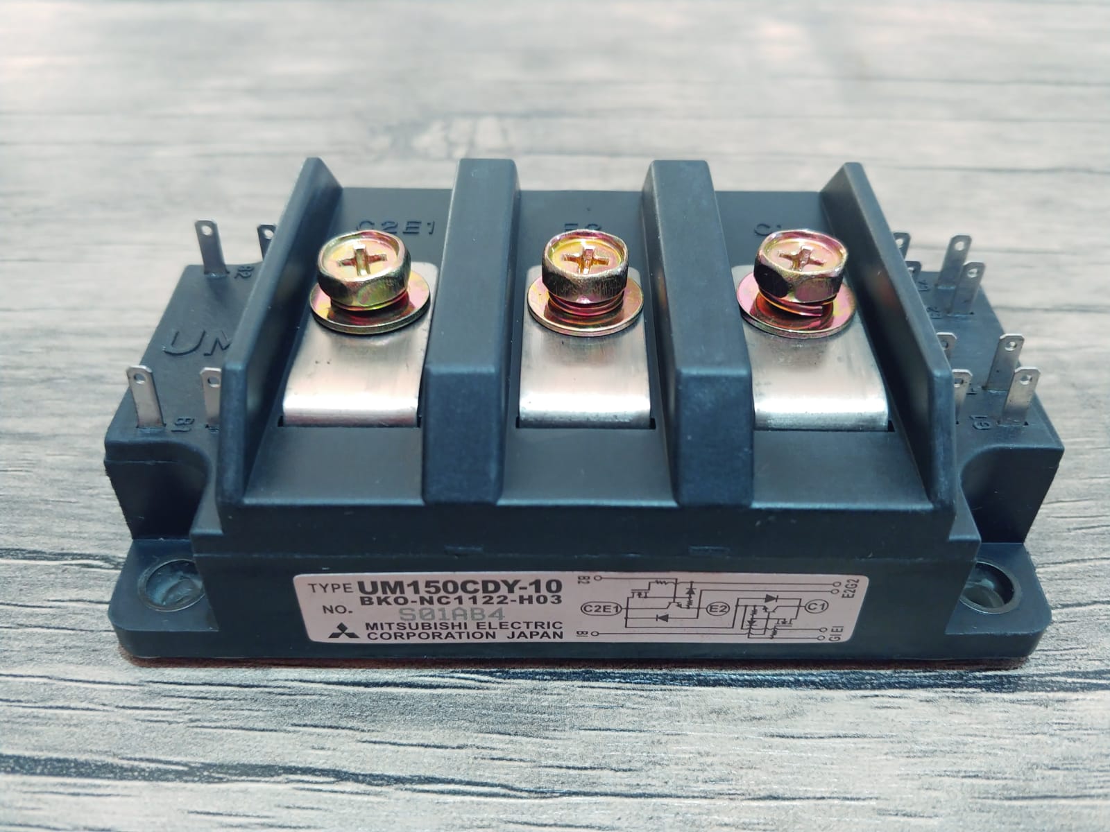 UM150CDY-10