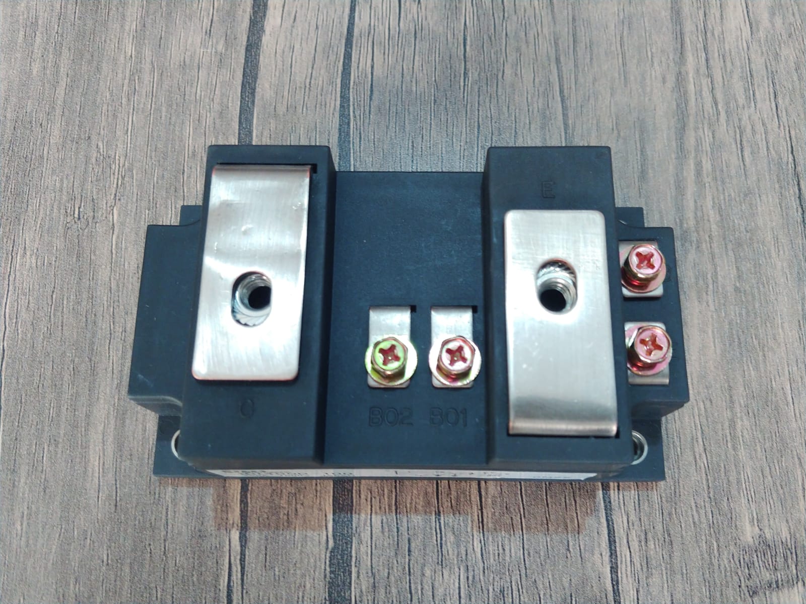 1DI300D-100           1DI300D100