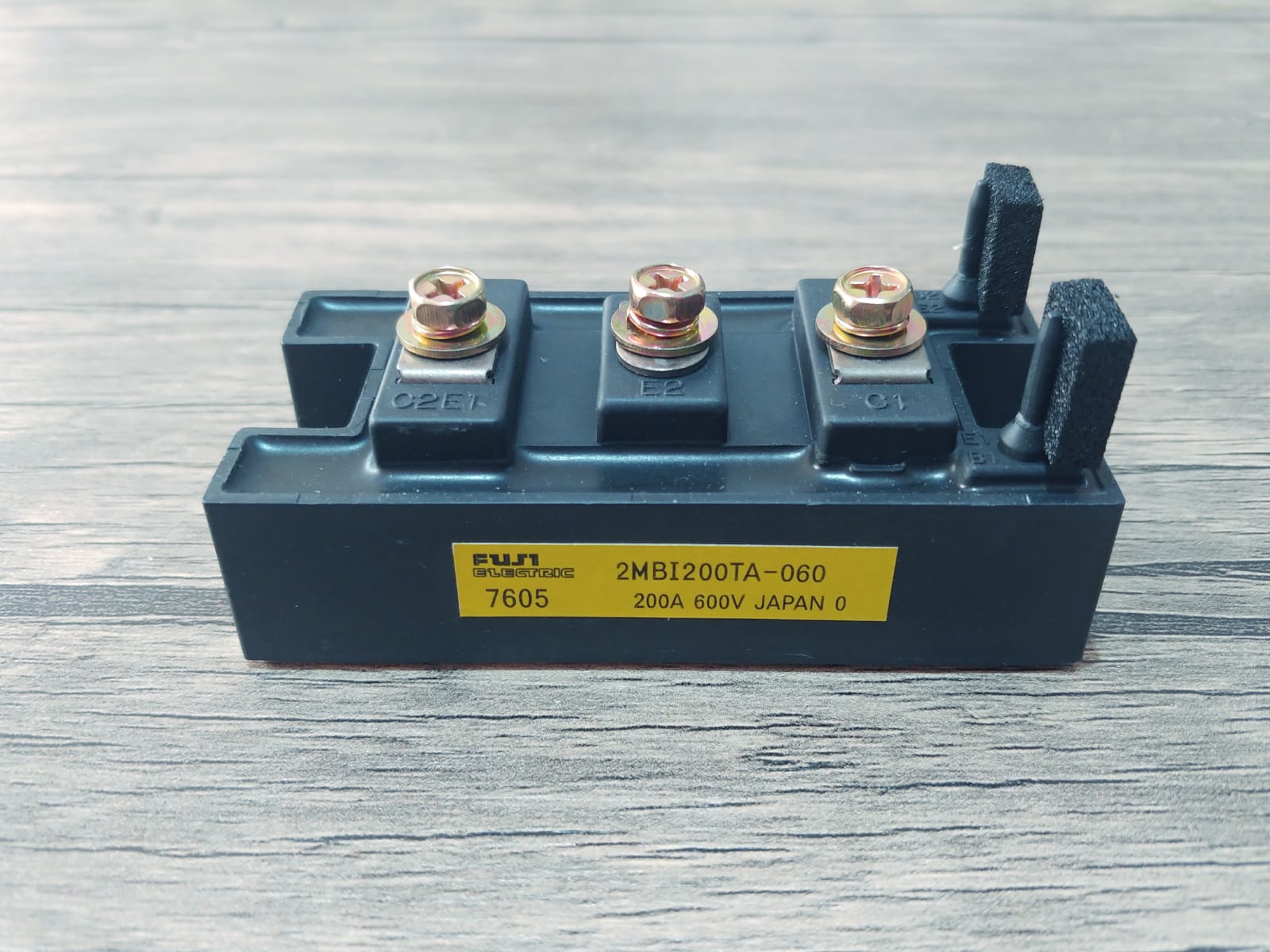 2MBI200TA060      