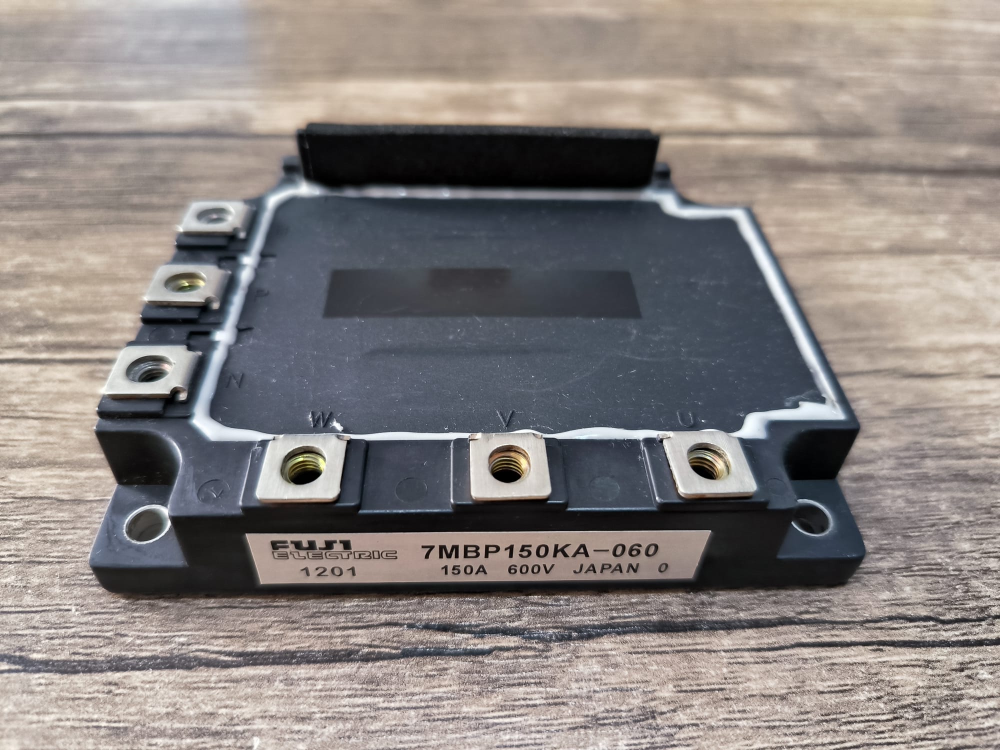 7MBP150KA-060              7MBP150KA060