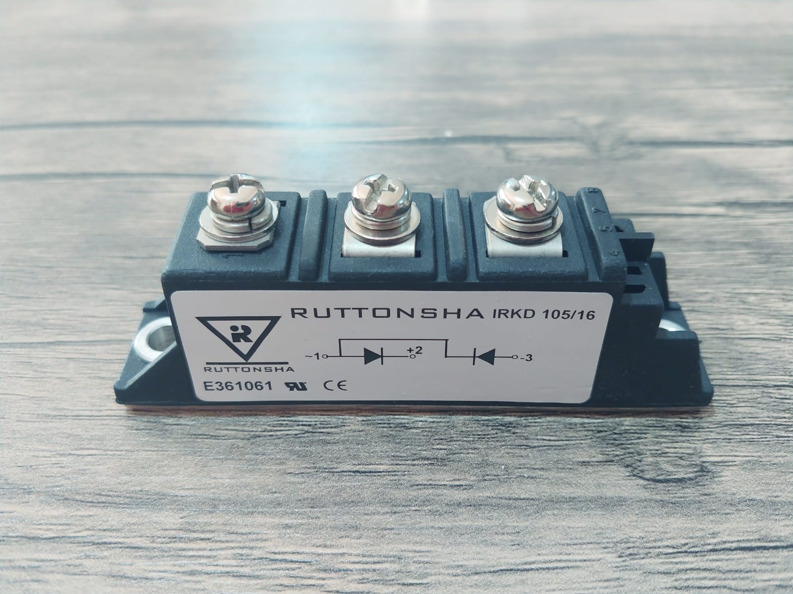 IRKD105/16   105 AMPER 1600 VOLT DİOD DİOD MODÜL