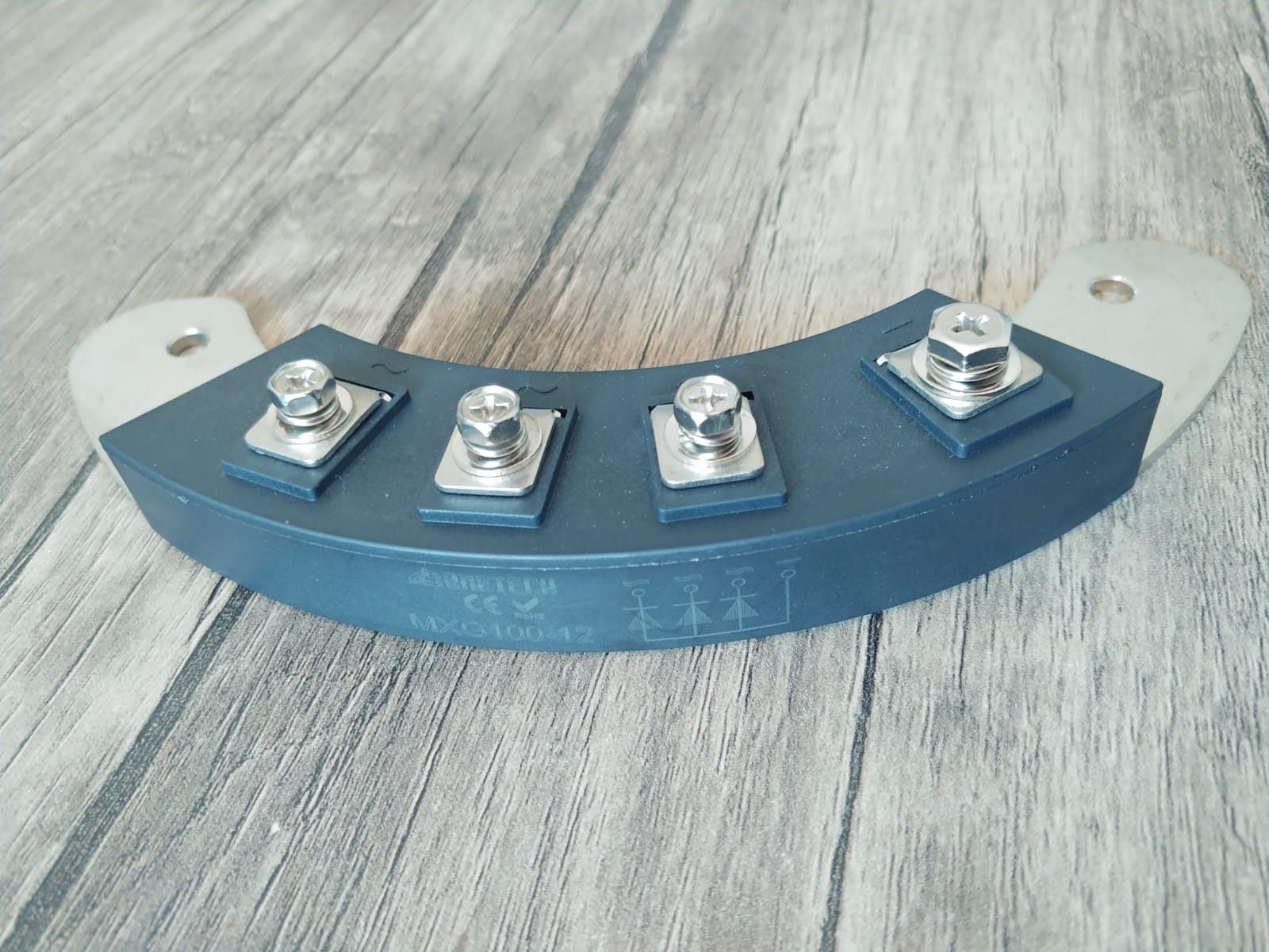 MXG100-12  100 AMPER 1200 VOLT JENERATÖR DİYOT