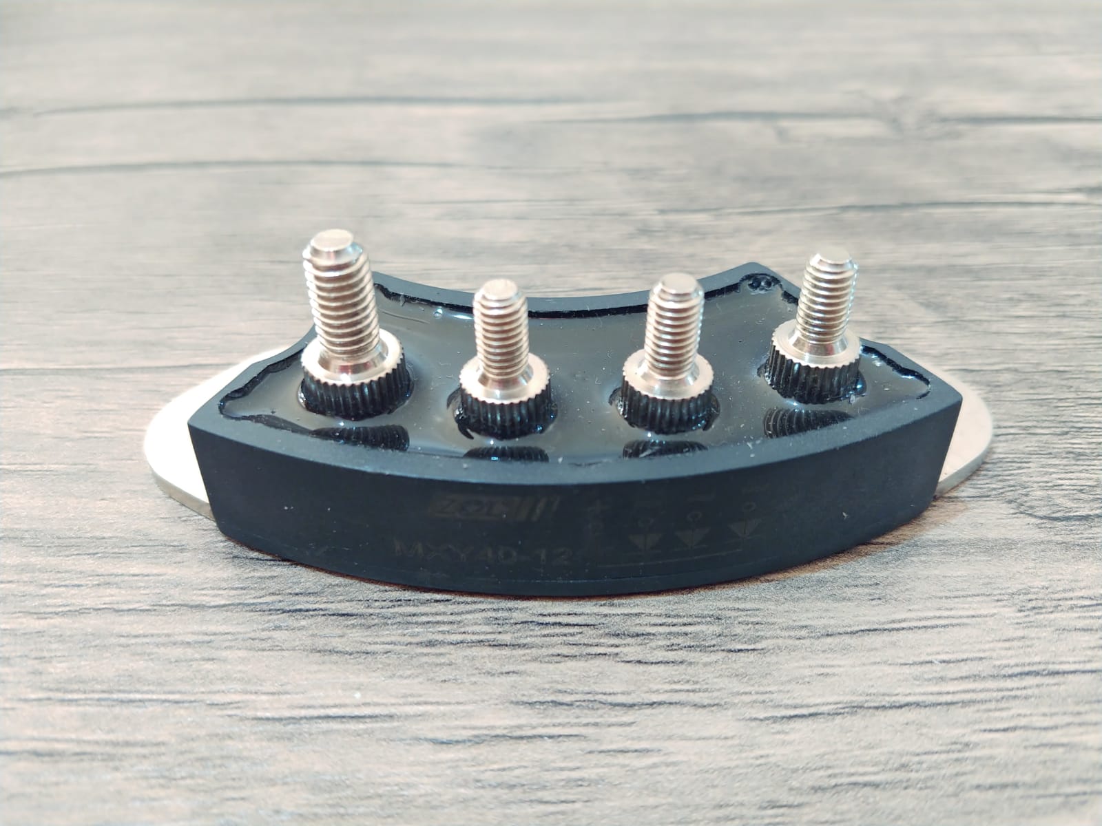 MXY40-12  40 AMPER 1200 VOLT JENERATÖR DİYOT