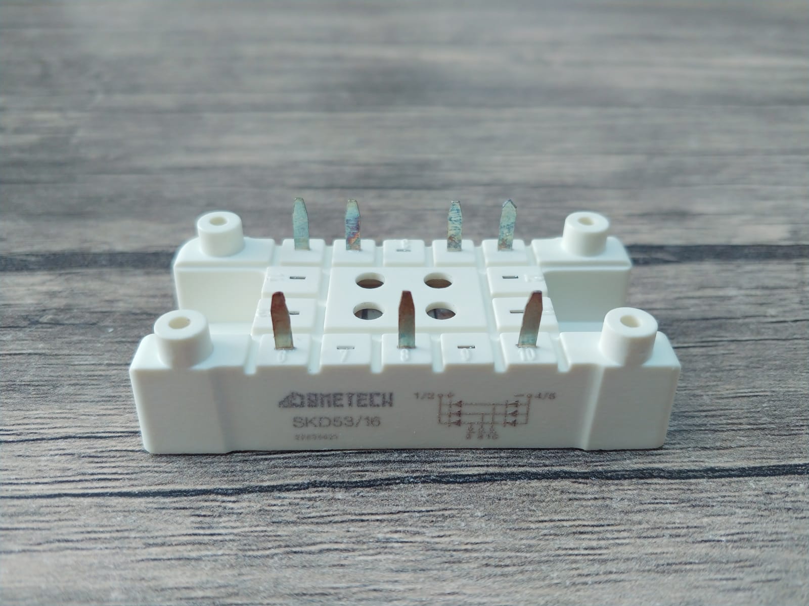 SKD53-16E     SKD53-16