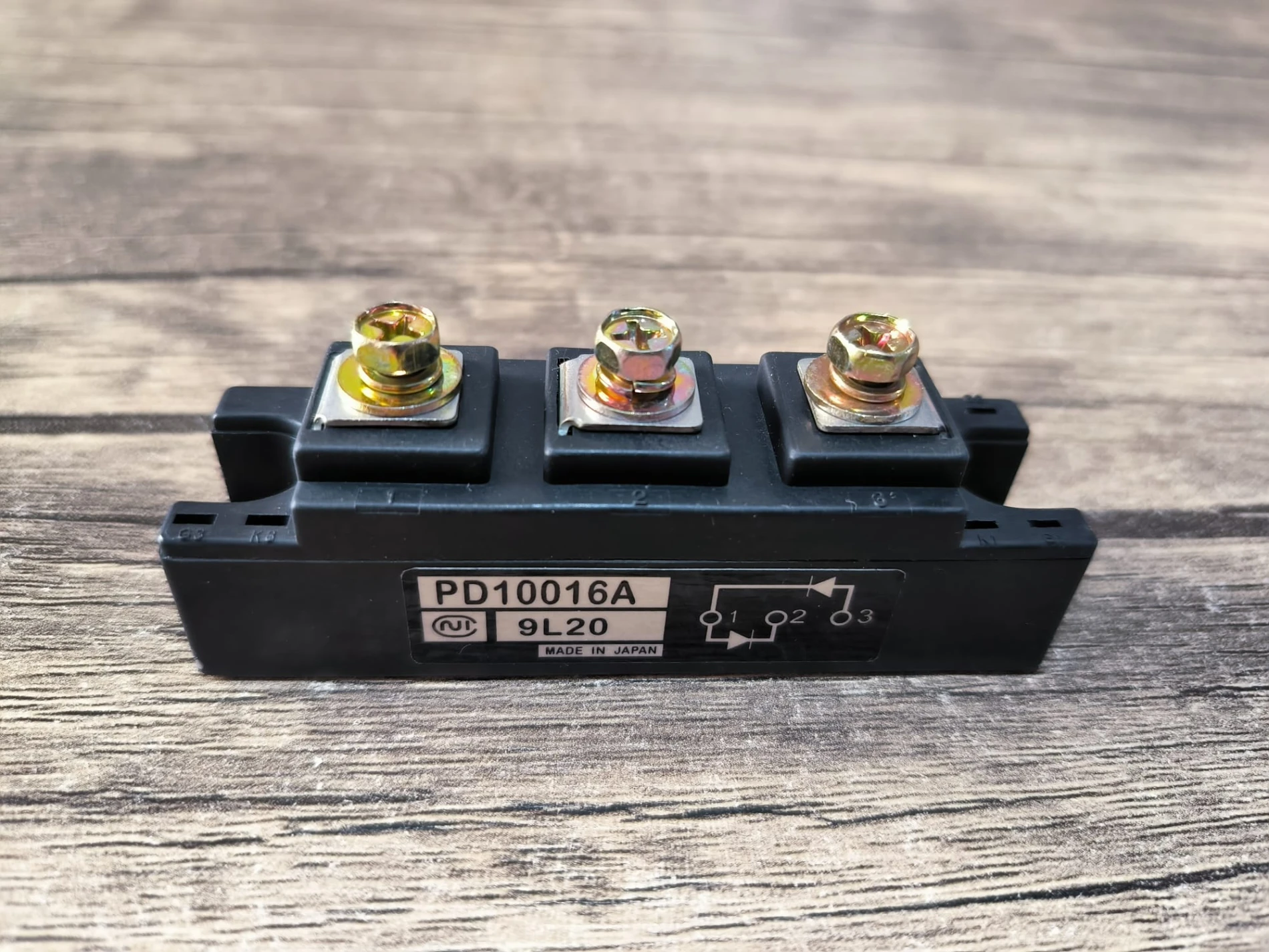 PD10016A