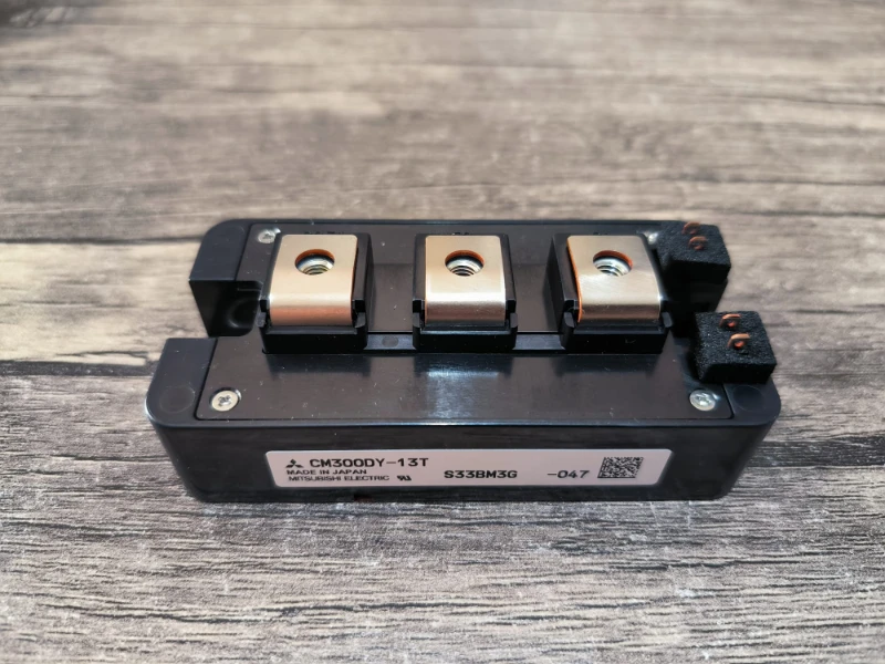 CM300DY-13T
