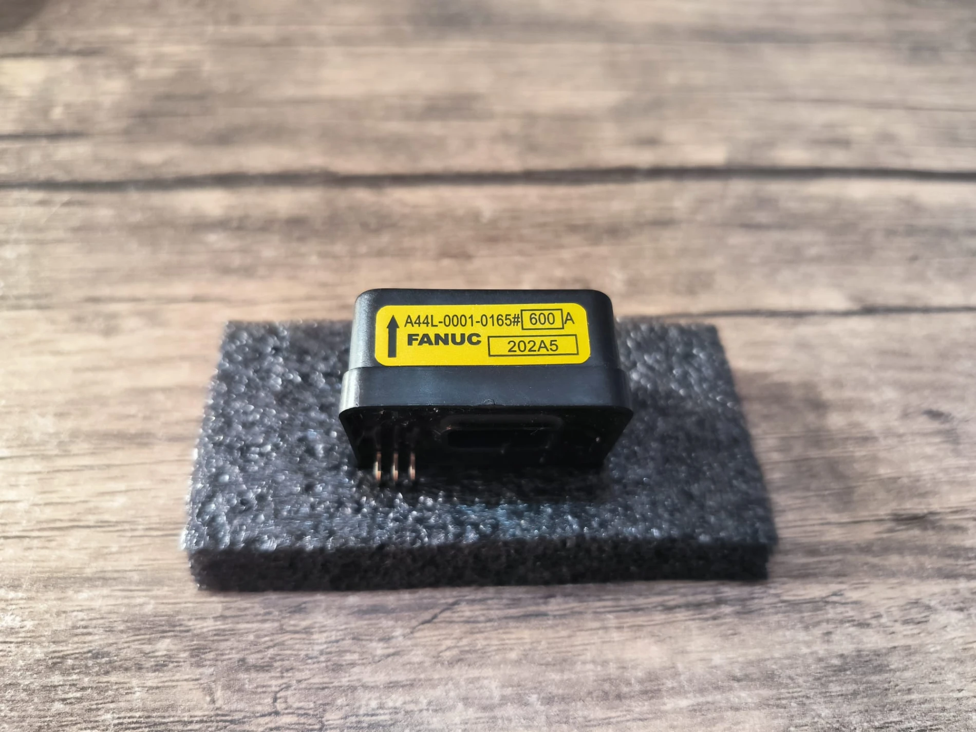 A44L-0001-0165#600A