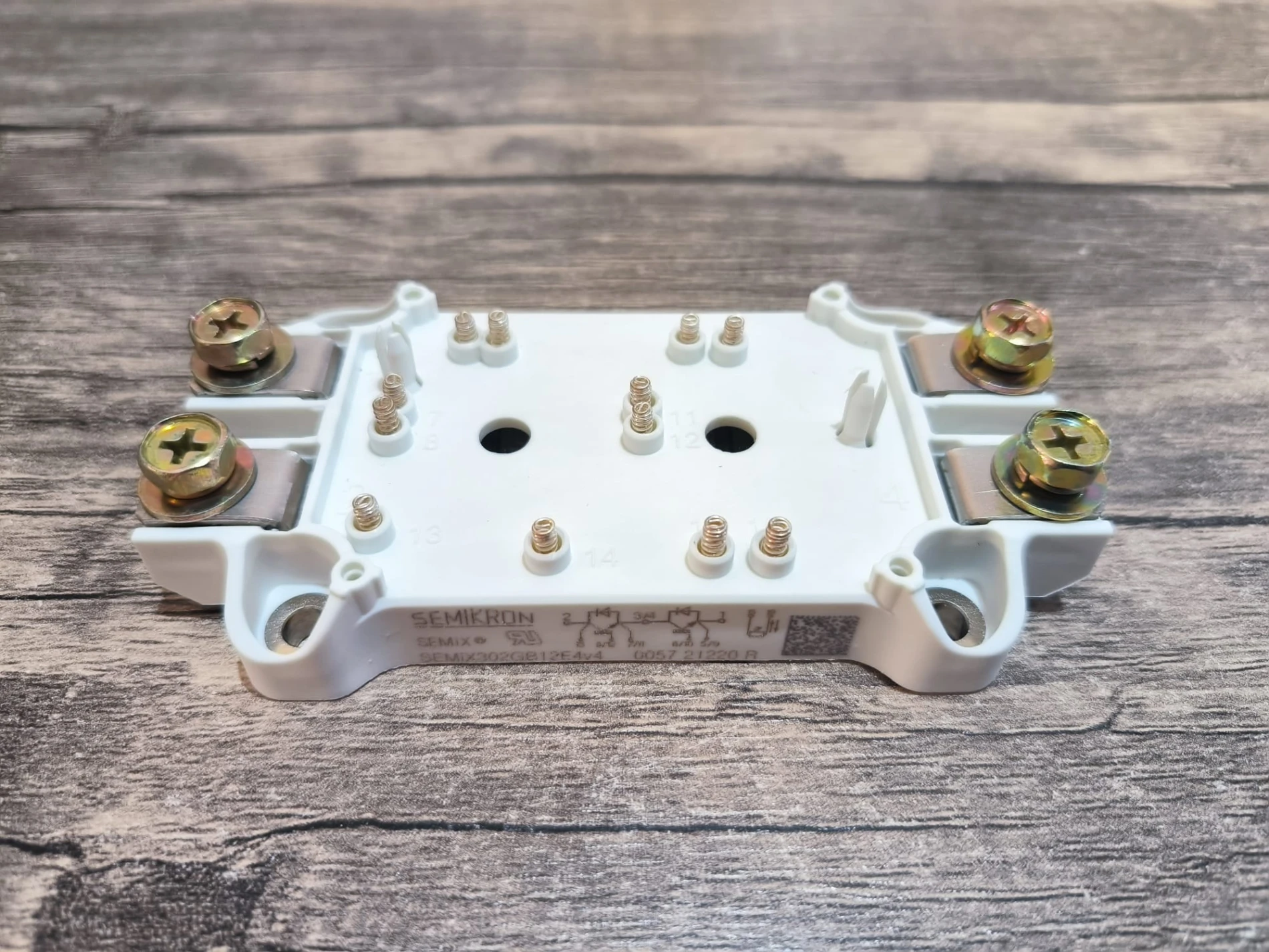 SEMIX302GB12E4V4