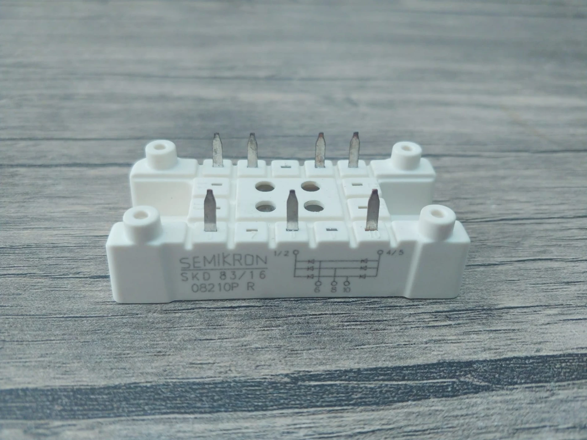 SKD83-16E