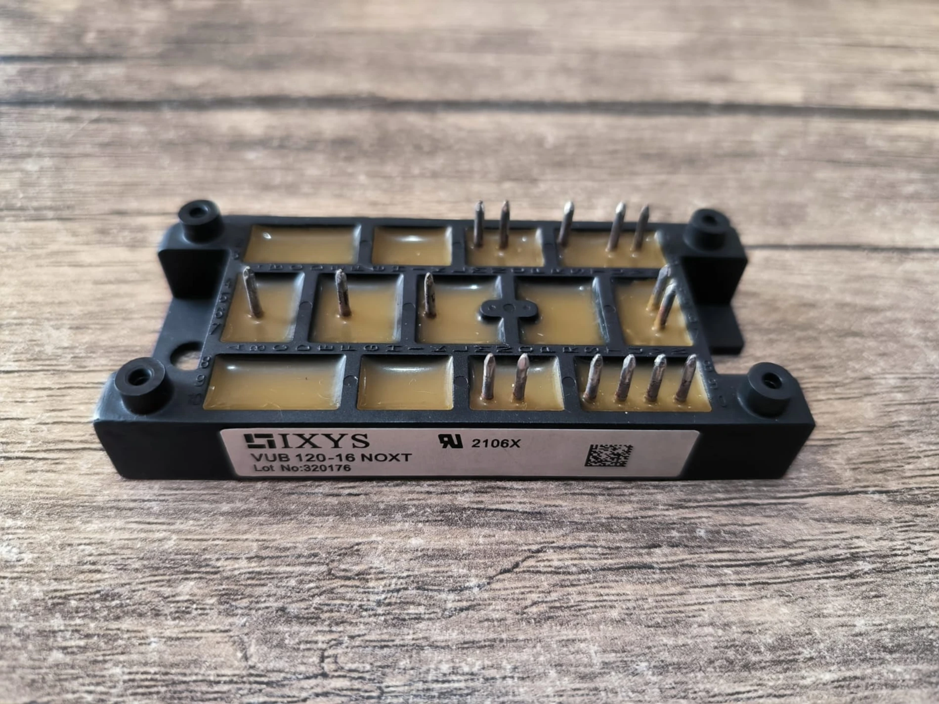 VUB120-16NOXT
